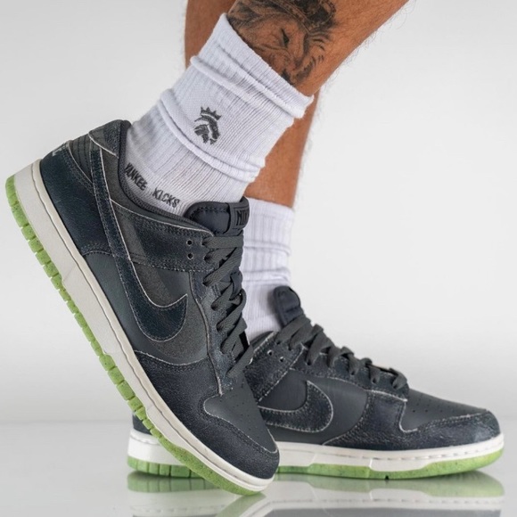 ✔️NIB✔️ NIKE Dunk Low Retro PRM Halloween